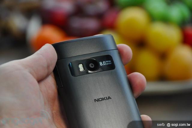 NOKIA發表X7、E6 搭全新Symbian Anna NOKIA發表X7、E6 搭全新Symbian Anna