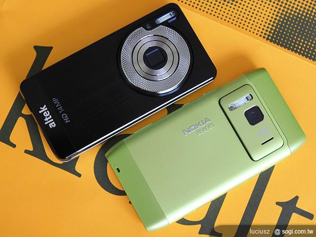 拍照驚奇 - altek LEO V.S NOKIA N8 拍照驚奇 - altek LEO V.S NOKIA N8