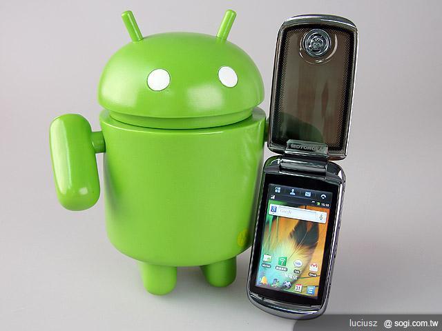 MOTO 明 A1680 - 重披戰袍 再創經典