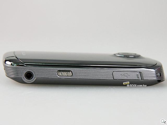 MOTO 明 A1680 - 重披戰袍 再創經典