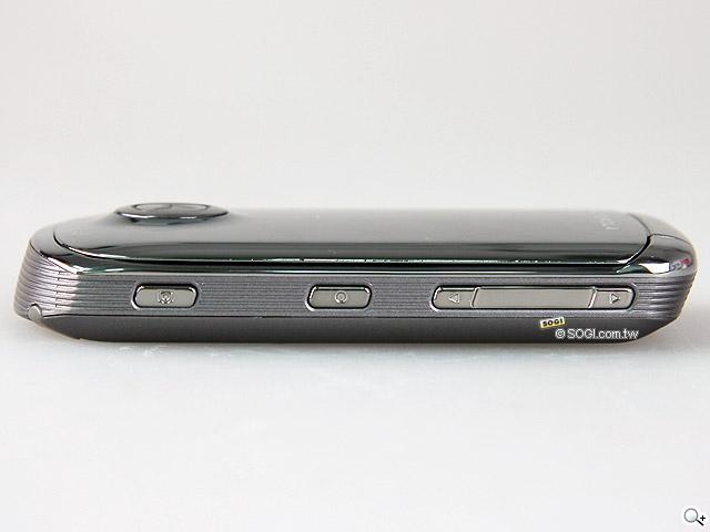 MOTO 明 A1680 - 重披戰袍 再創經典