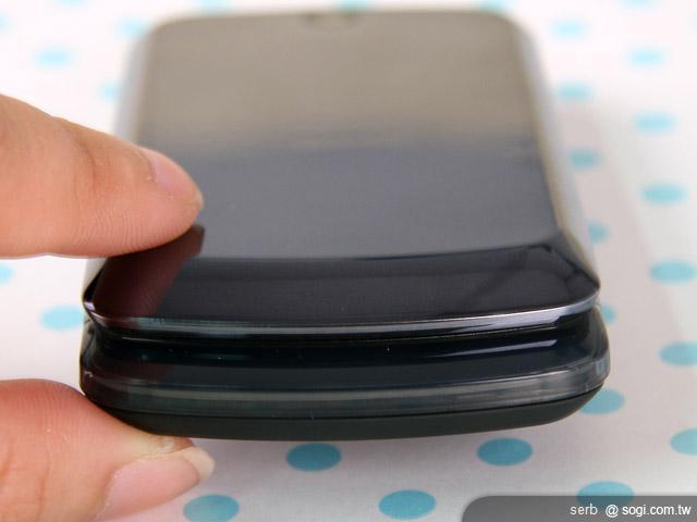 MOTO EX211低調獨特 炫彩登場 MOTO EX211低調獨特 炫彩登場