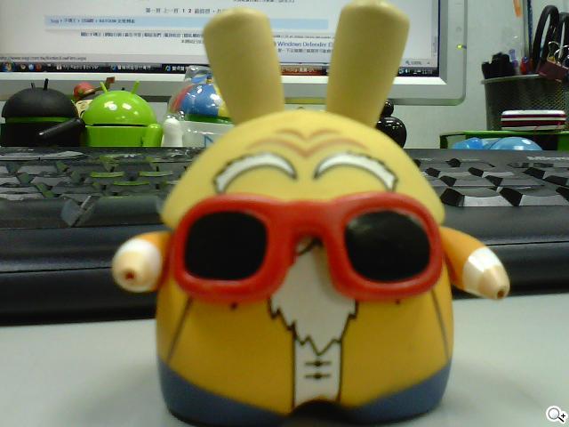 MOTO EX211低調獨特 炫彩登場 MOTO EX211低調獨特 炫彩登場