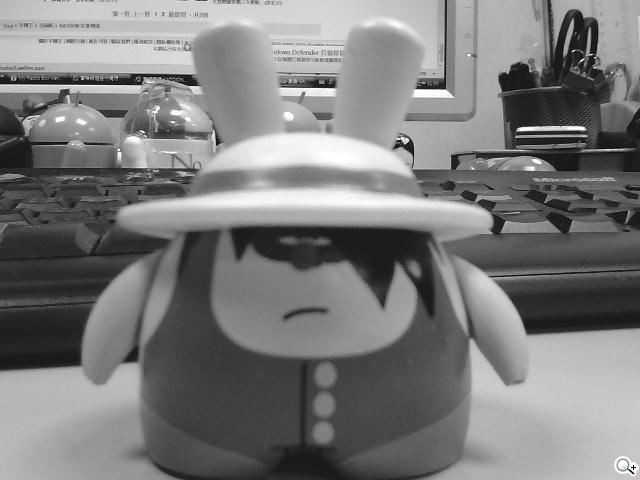 MOTO EX211低調獨特 炫彩登場 MOTO EX211低調獨特 炫彩登場