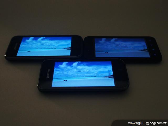 兄弟對決,韓系手機螢幕大 PK! 兄弟對決,韓系手機螢幕大 PK!