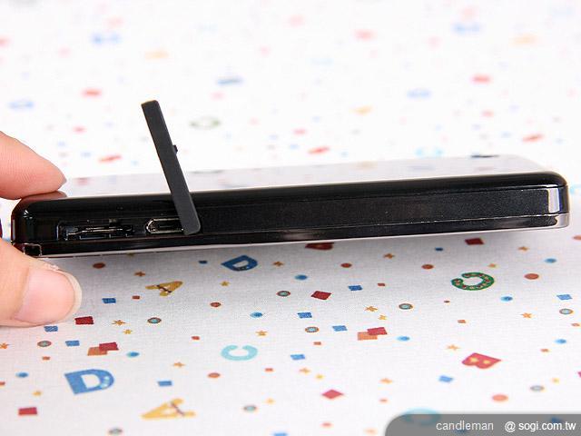 UTEC V395 雙卡雙模 Touch 機 UTEC V395 雙卡雙模 Touch 機