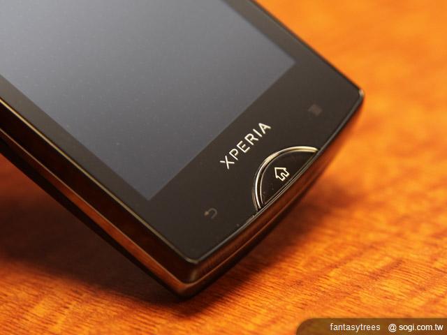 短小精悍！SE XPERIA mini pro動手玩