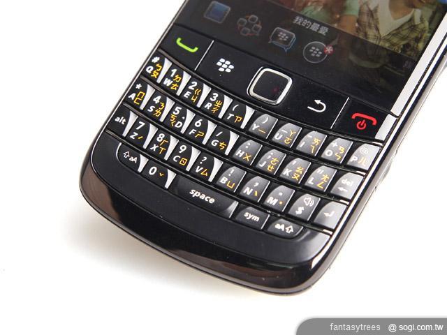 黑莓Bold 9780 時尚商務更進階