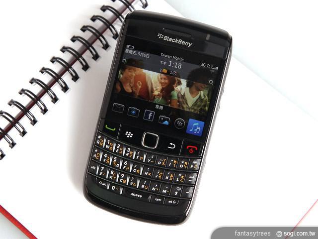 黑莓Bold 9780 時尚商務更進階