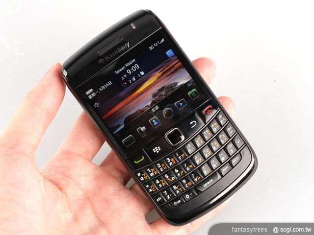 黑莓Bold 9780 時尚商務更進階