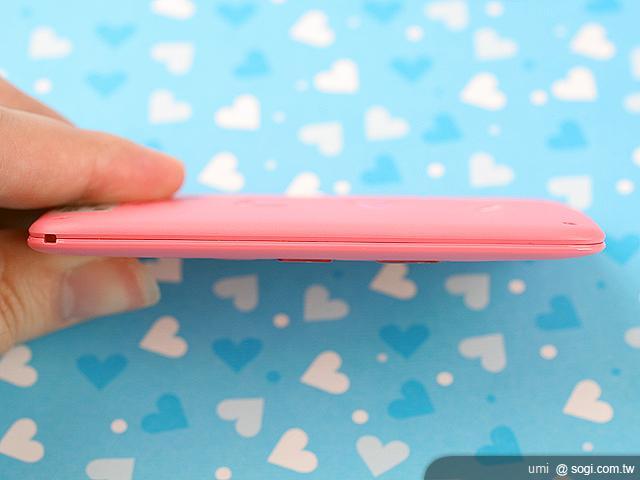 世界最薄名片手機 CARD PHONE CM1