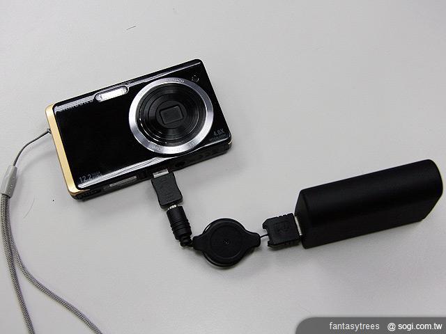 CHENNOR CHP-56行動電源 擁有多種接頭 CHENNOR CHP-56行動電源 擁有多種接頭