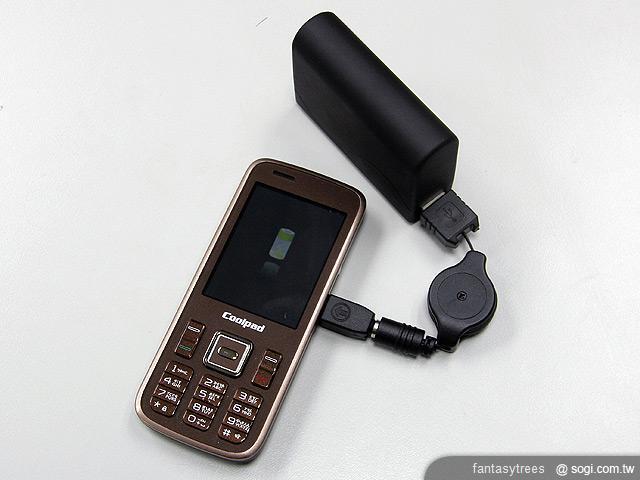 CHENNOR CHP-56行動電源 擁有多種接頭 CHENNOR CHP-56行動電源 擁有多種接頭