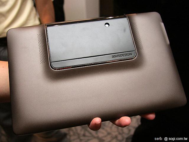 ASUS再創新 推Padfone/MeMo 3D等多款平板 ASUS再創新 推Padfone/MeMo 3D等多款平板