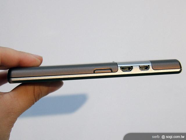 ASUS再創新 推Padfone/MeMo 3D等多款平板 ASUS再創新 推Padfone/MeMo 3D等多款平板