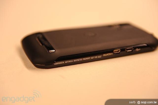 摩托羅拉發表MOTO Photon 4G&TRIUMPH 摩托羅拉發表MOTO Photon 4G&TRIUMPH