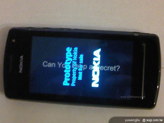 Anna新機現身 NOKIA N5諜照曝光 Anna新機現身 NOKIA N5諜照曝光