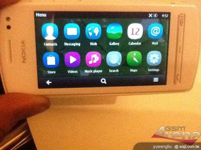Anna新機現身 NOKIA N5諜照曝光 Anna新機現身 NOKIA N5諜照曝光