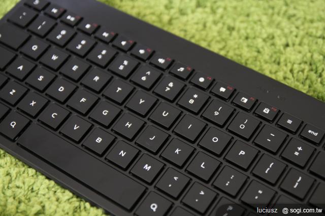 MOTO ATRIX手機變筆電 創造無限樂趣 MOTO ATRIX手機變筆電 創造無限樂趣