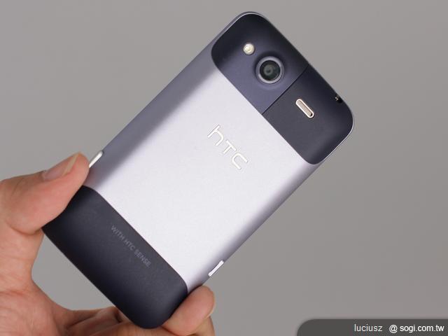 HTC Salsa讓你一手掌握臉書動態