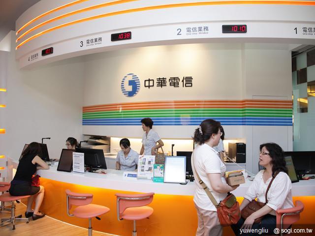 電信三雄威秀旗艦店開張 多款新機曝光