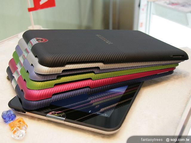 TOSHIBA AT100平板電腦亮眼登場 TOSHIBA AT100平板電腦亮眼登場