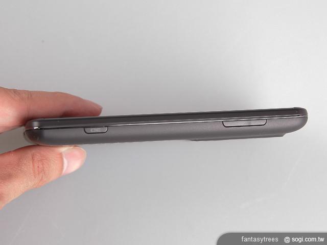 LG Optimus 3D 帶動裸視3D新風潮