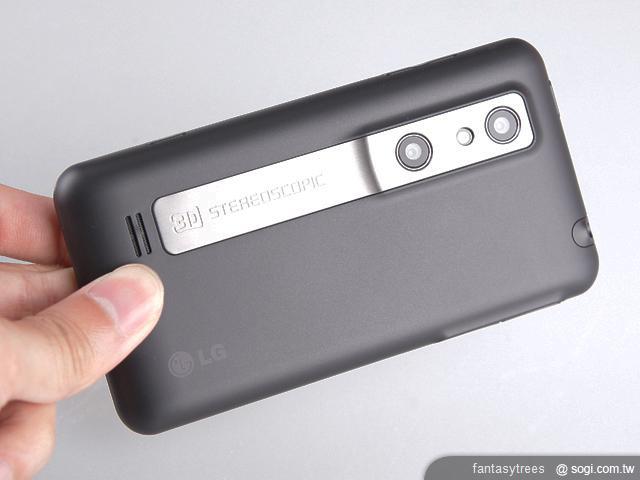 LG Optimus 3D 帶動裸視3D新風潮