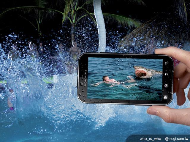 三防智慧機升級款 MOTO DEFY+發表 三防智慧機升級款 MOTO DEFY+發表