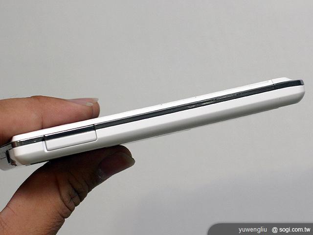 Sharp SH-13C 無線充電日系智慧機