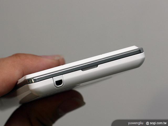 Sharp SH-13C 無線充電日系智慧機