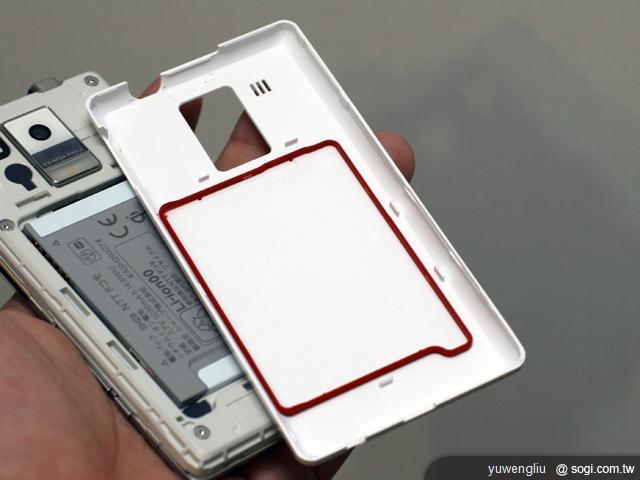 Sharp SH-13C 無線充電日系智慧機