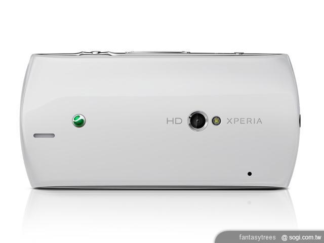 SE XPERIA Neo V支援3D 多款手機齊升級 SE XPERIA Neo V支援3D 多款手機齊升級
