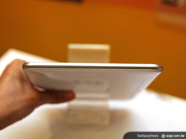 三星GALAXY Tab 8.9輕薄吸晴 在台曝光 三星GALAXY Tab 8.9輕薄吸晴 在台曝光