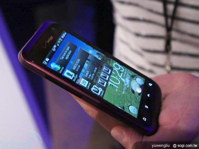 HTC Rhyme旋律機紐約發表!實機動手玩 HTC Rhyme旋律機紐約發表!實機動手玩