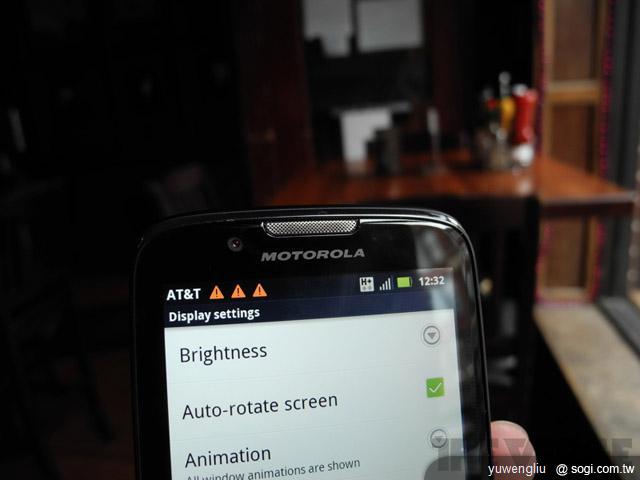 接班人現身 MOTO ATRIX 2實機把玩 接班人現身 MOTO ATRIX 2實機把玩