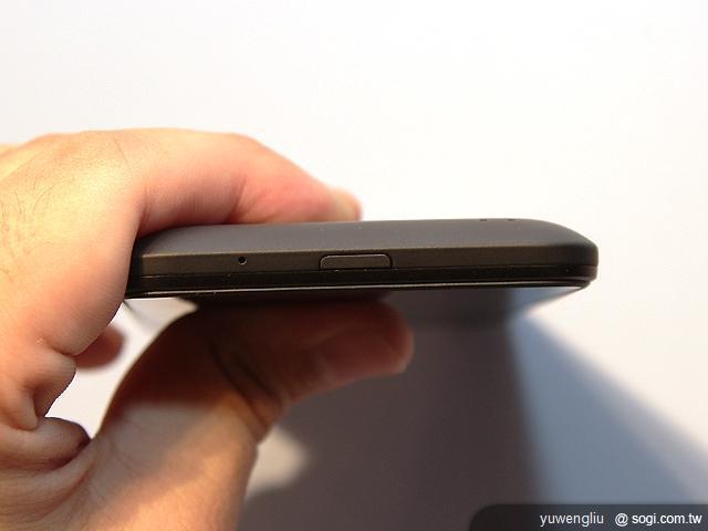 HTC TITAN、Radar芒果手機 中華搶先推