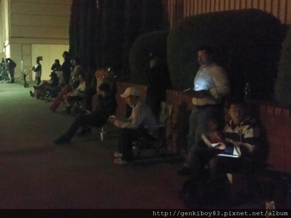 iPhone 4S排隊大作戰、開箱測試 iPhone 4S排隊大作戰、開箱測試