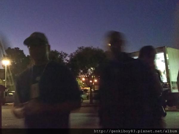 iPhone 4S排隊大作戰、開箱測試 iPhone 4S排隊大作戰、開箱測試