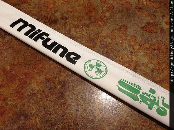 iPhone 4S/HTC Sensation拍照測試比較 iPhone 4S/HTC Sensation拍照測試比較