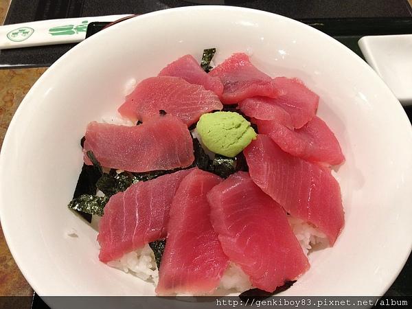 iPhone 4S/HTC Sensation拍照測試比較 iPhone 4S/HTC Sensation拍照測試比較