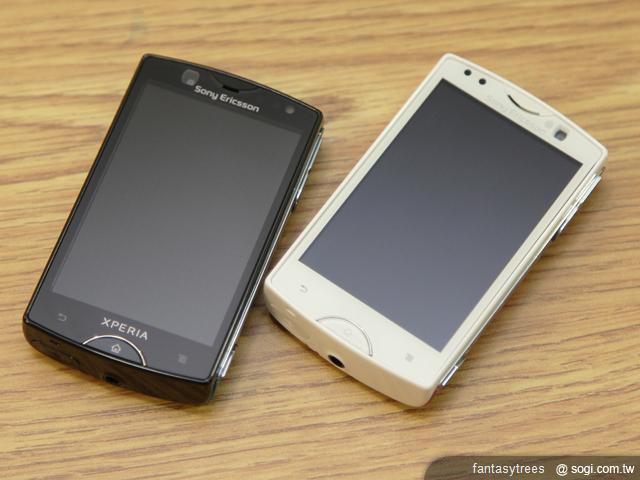 SE XPERIA mini推彩殼、Android 2.3.4更新