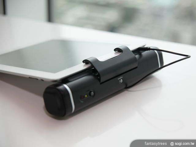 羅技推週邊配件 iPad 2變身變形平板