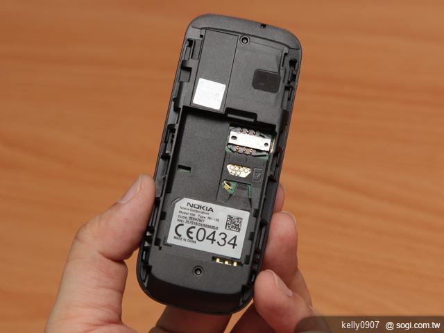 NOKIA 100 超平價實用手機