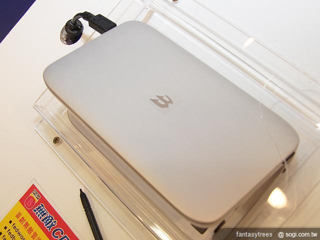 無敵CD-918、BESTA PAD P-710初亮相【100資訊月】