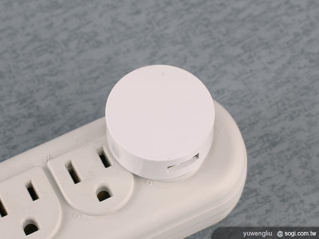 NOKIA Lumia 800 諾基亞芒果旗艦靚機