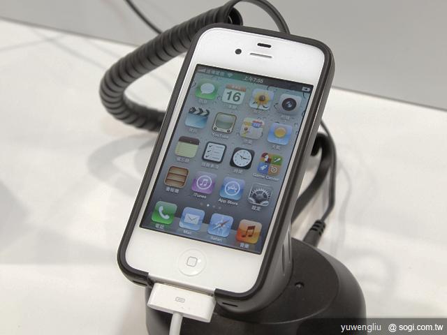 iPhone 4S 電信三雄與蘋果同步開賣