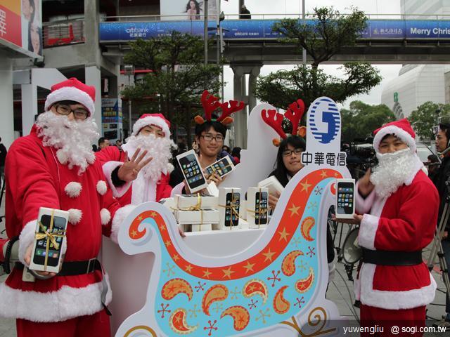 iPhone 4S 電信三雄與蘋果同步開賣