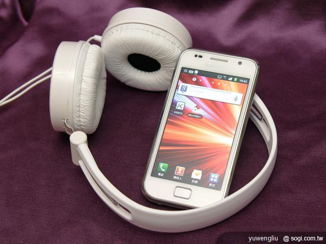 三星GALAXY S Plus雪白無暇機 威寶獨家首賣 三星GALAXY S Plus雪白無暇機 威寶獨家首賣