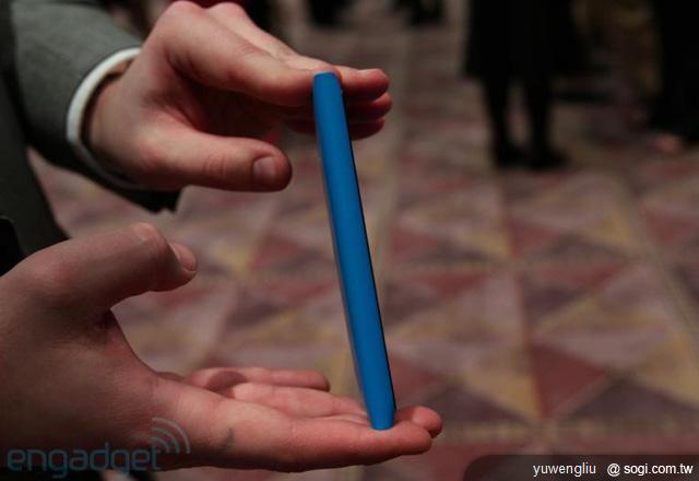 諾基亞WP新機Lumia 900正式亮相!【CES 2012】 諾基亞WP新機Lumia 900正式亮相!【CES 2012】